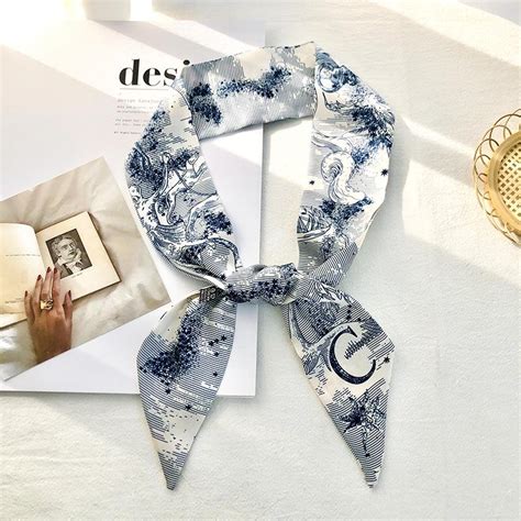 foulard dior tete